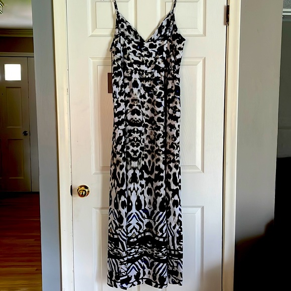 XL Maxi Dress - Picture 1 of 4